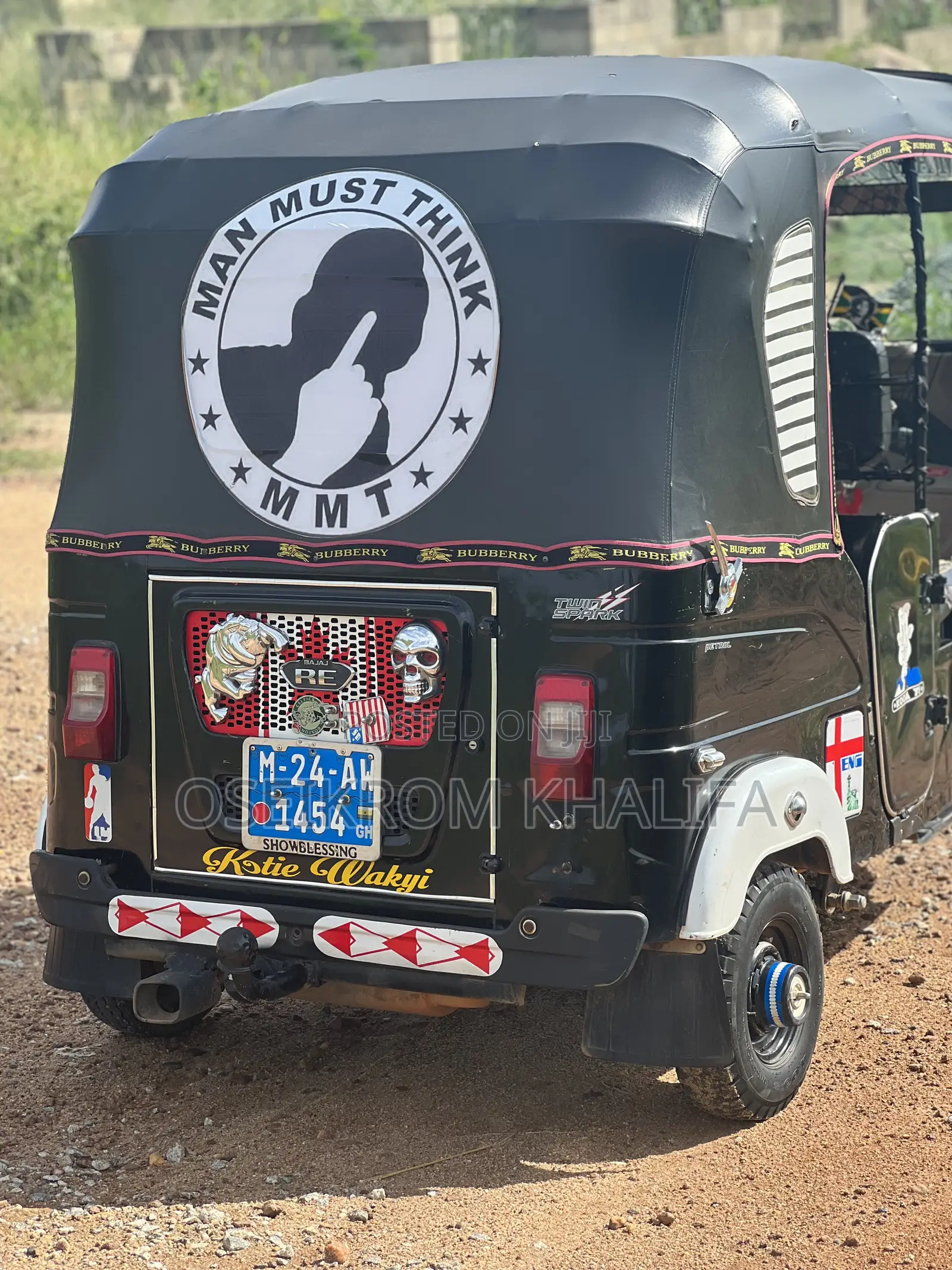 Bajaj RE 2024 Black