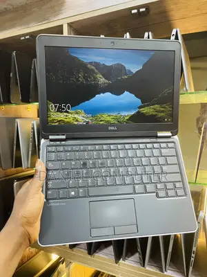 Laptop Dell Latitude E7240 8GB Intel Core i7 SSD 256GB