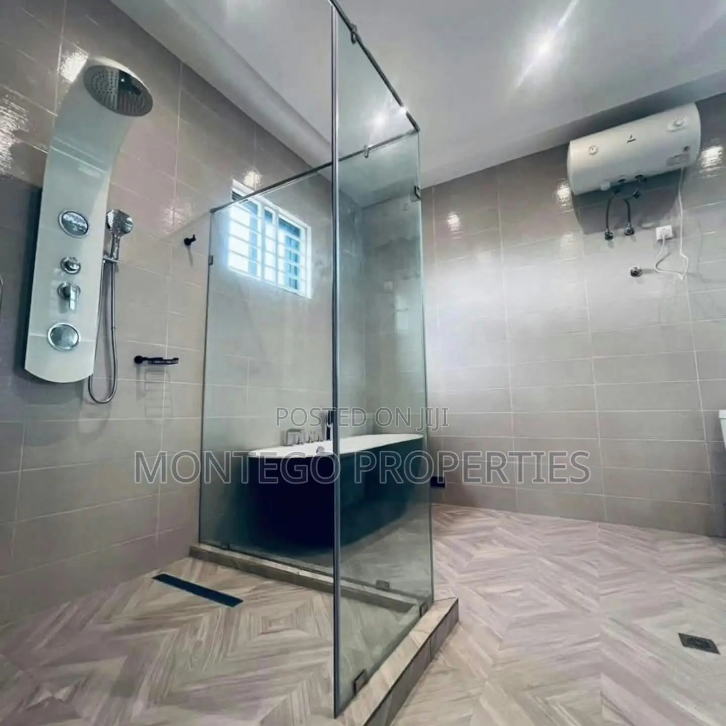 4bdrm House in East Legon for sale