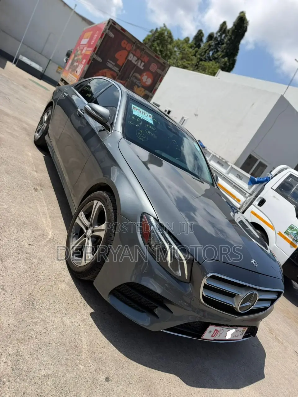 Mercedes-Benz E300 4Matic AWD Sedan (2.0L 4cyl 9A) 2017 Gray