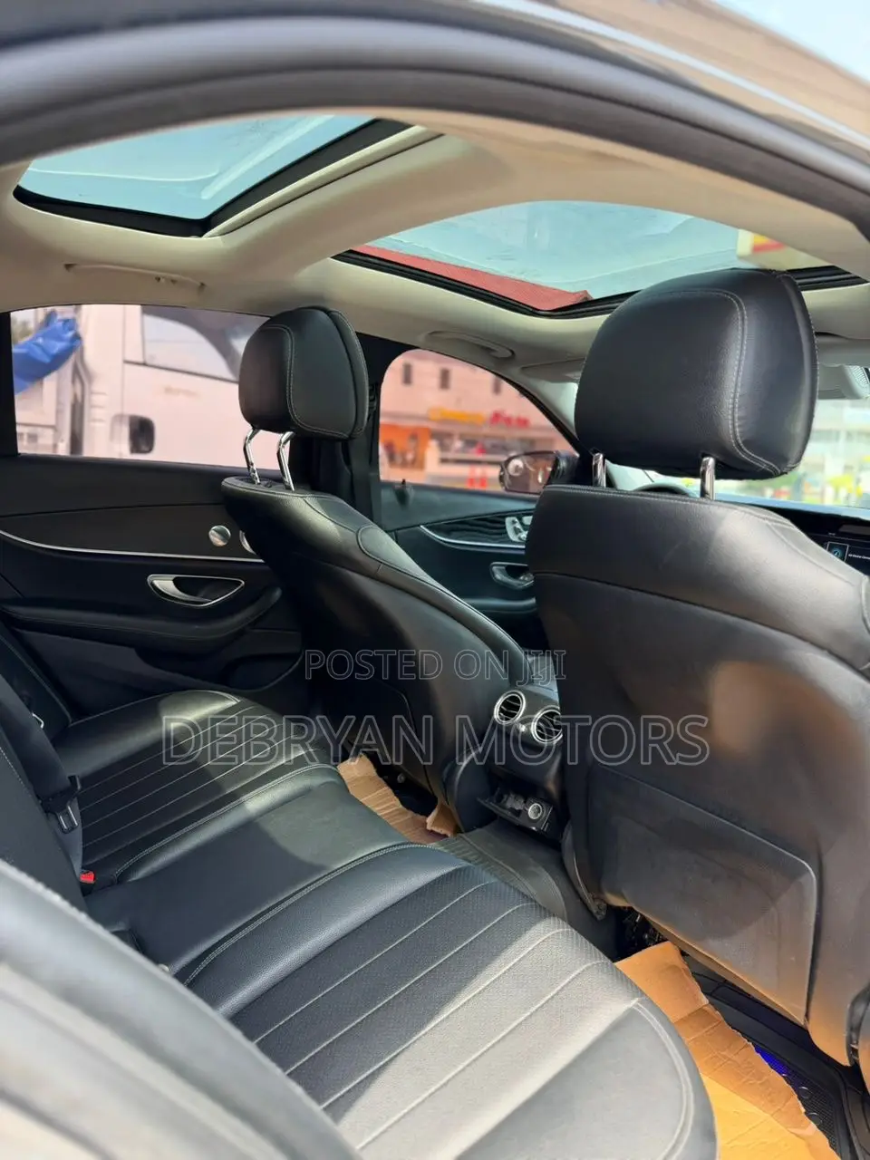 Mercedes-Benz E300 4Matic AWD Sedan (2.0L 4cyl 9A) 2017 Gray