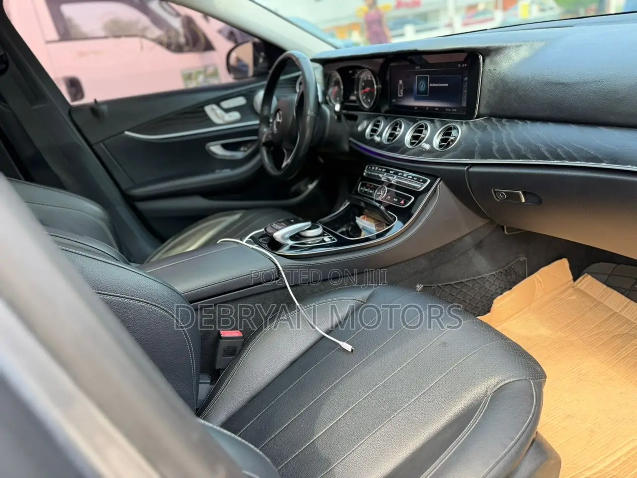 Mercedes-Benz E300 4Matic AWD Sedan (2.0L 4cyl 9A) 2017 Gray