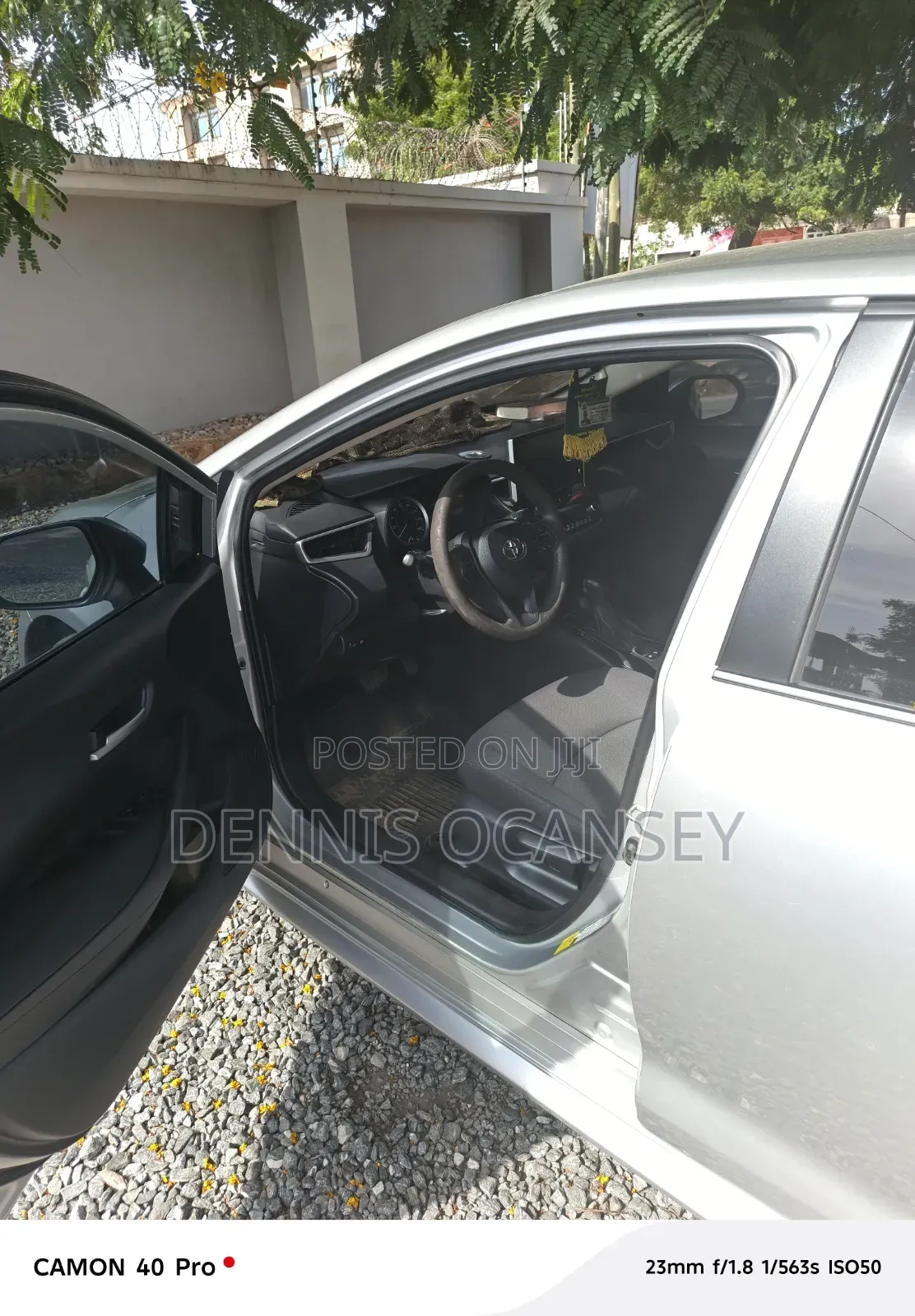 Toyota Corolla LE 2021 Silver