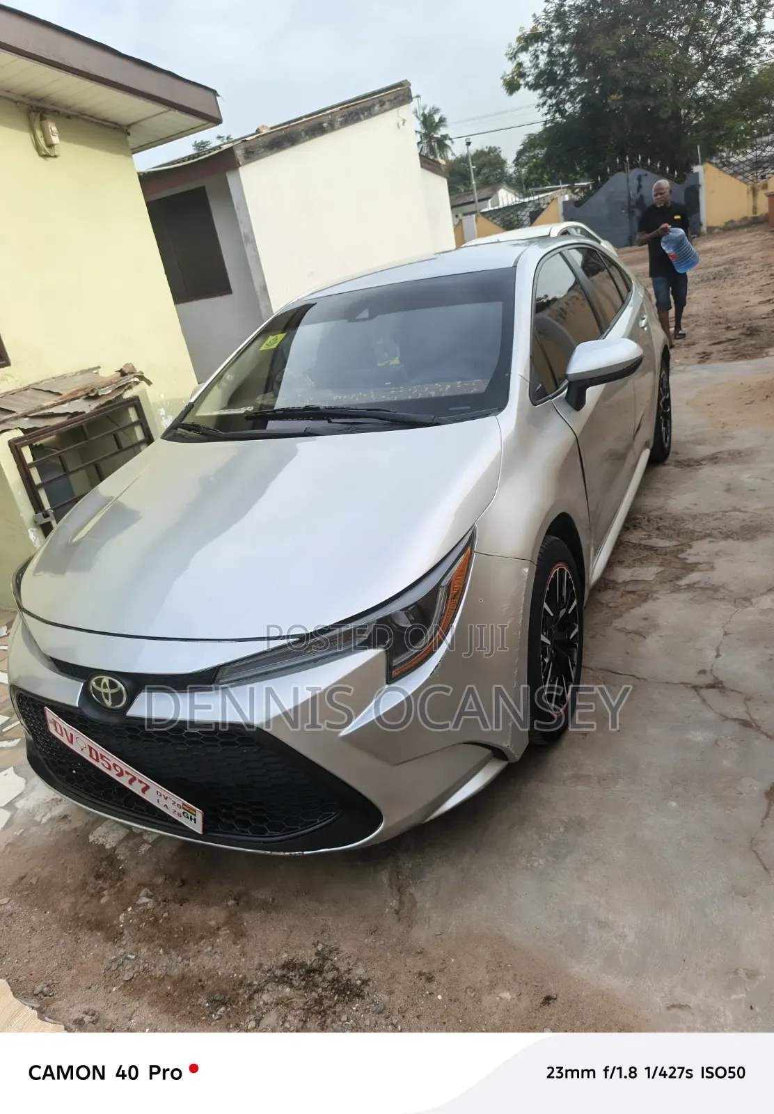 Toyota Corolla LE 2021 Silver