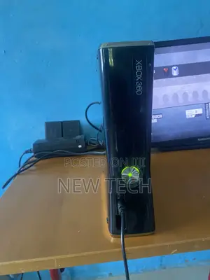 Xbox 360 Slim