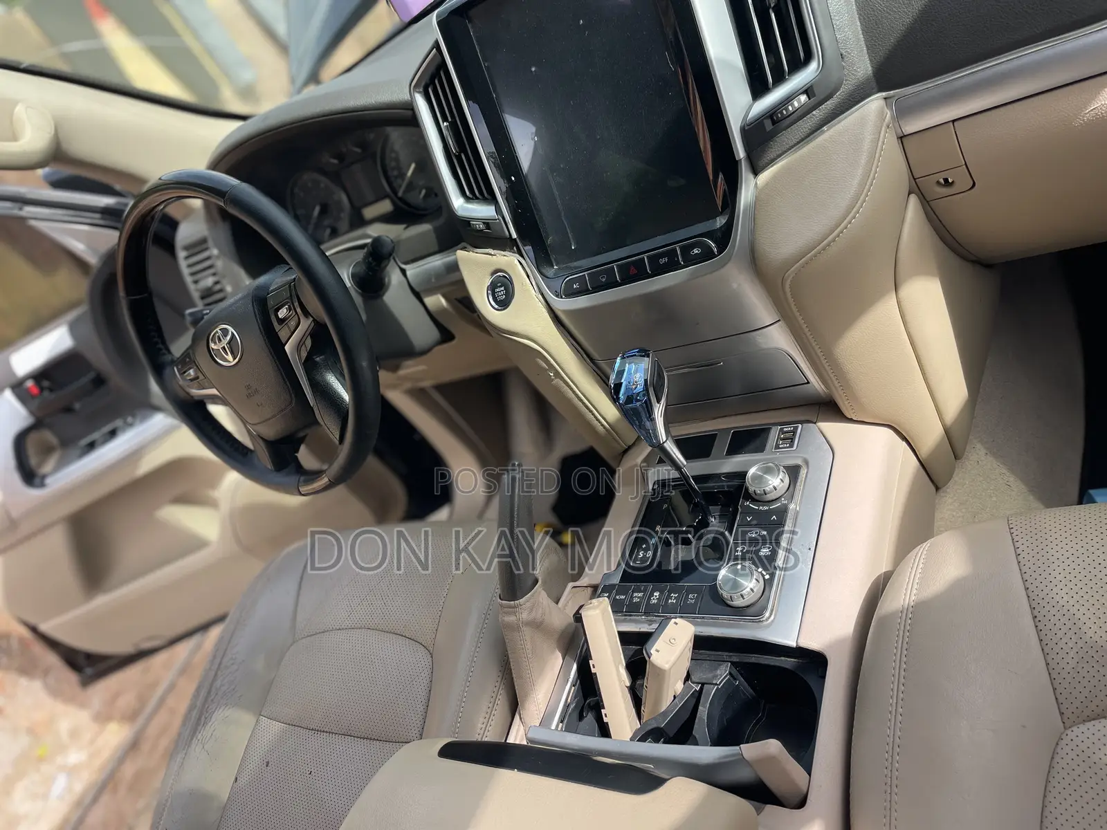 Toyota Land Cruiser 2016 Black