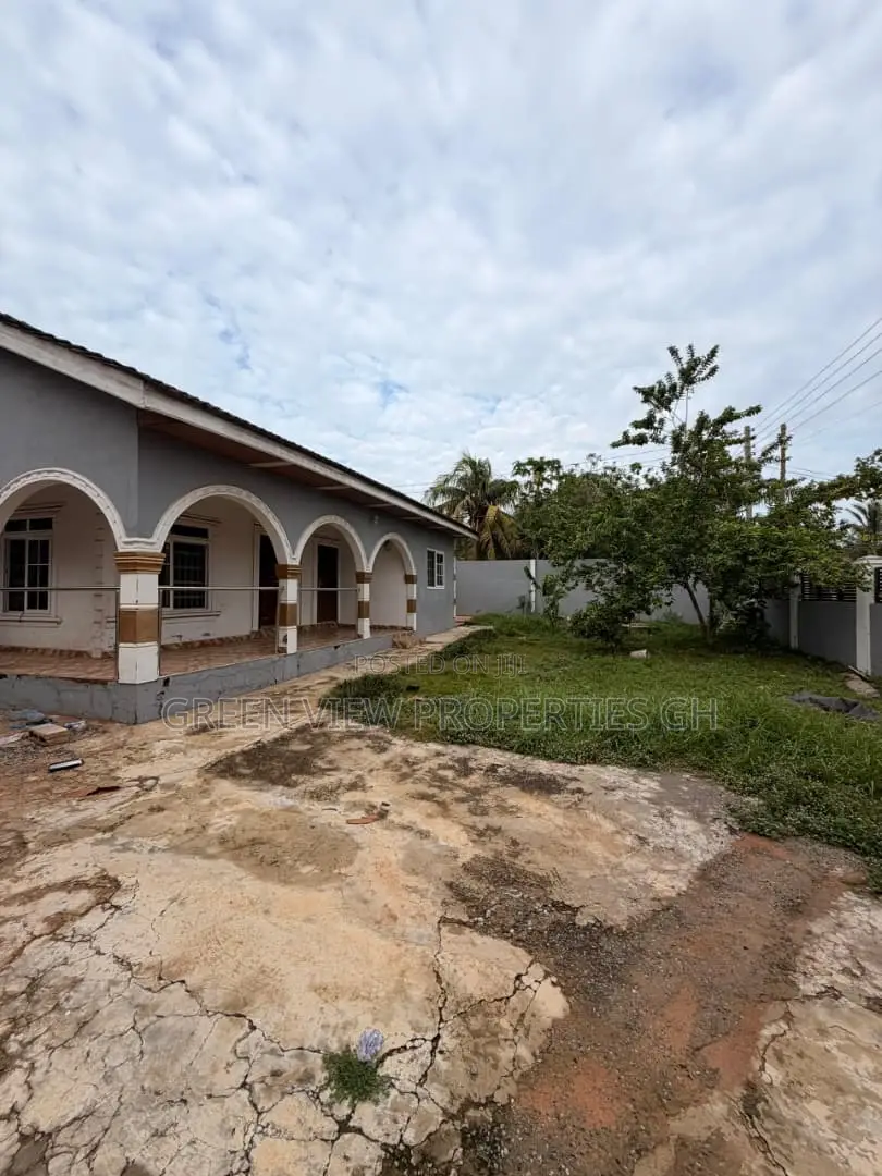 4bdrm House in West Hills Mall Area for rent