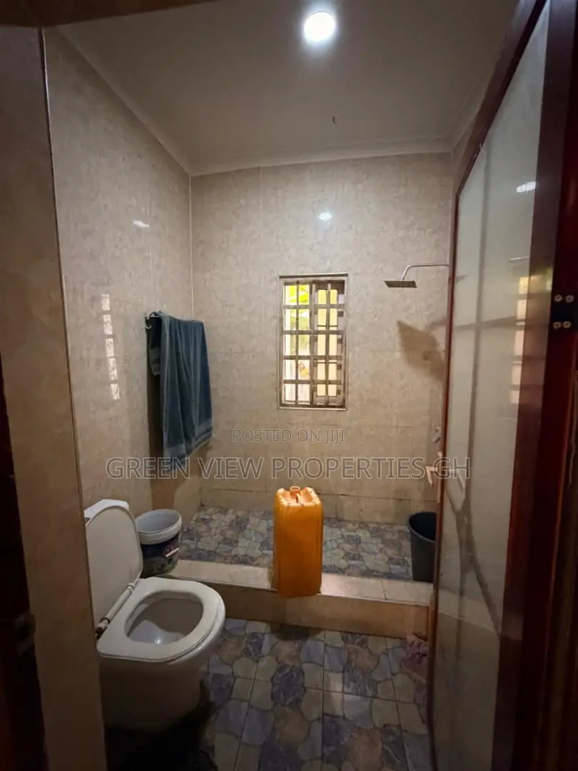 4bdrm House in West Hills Mall Area for rent