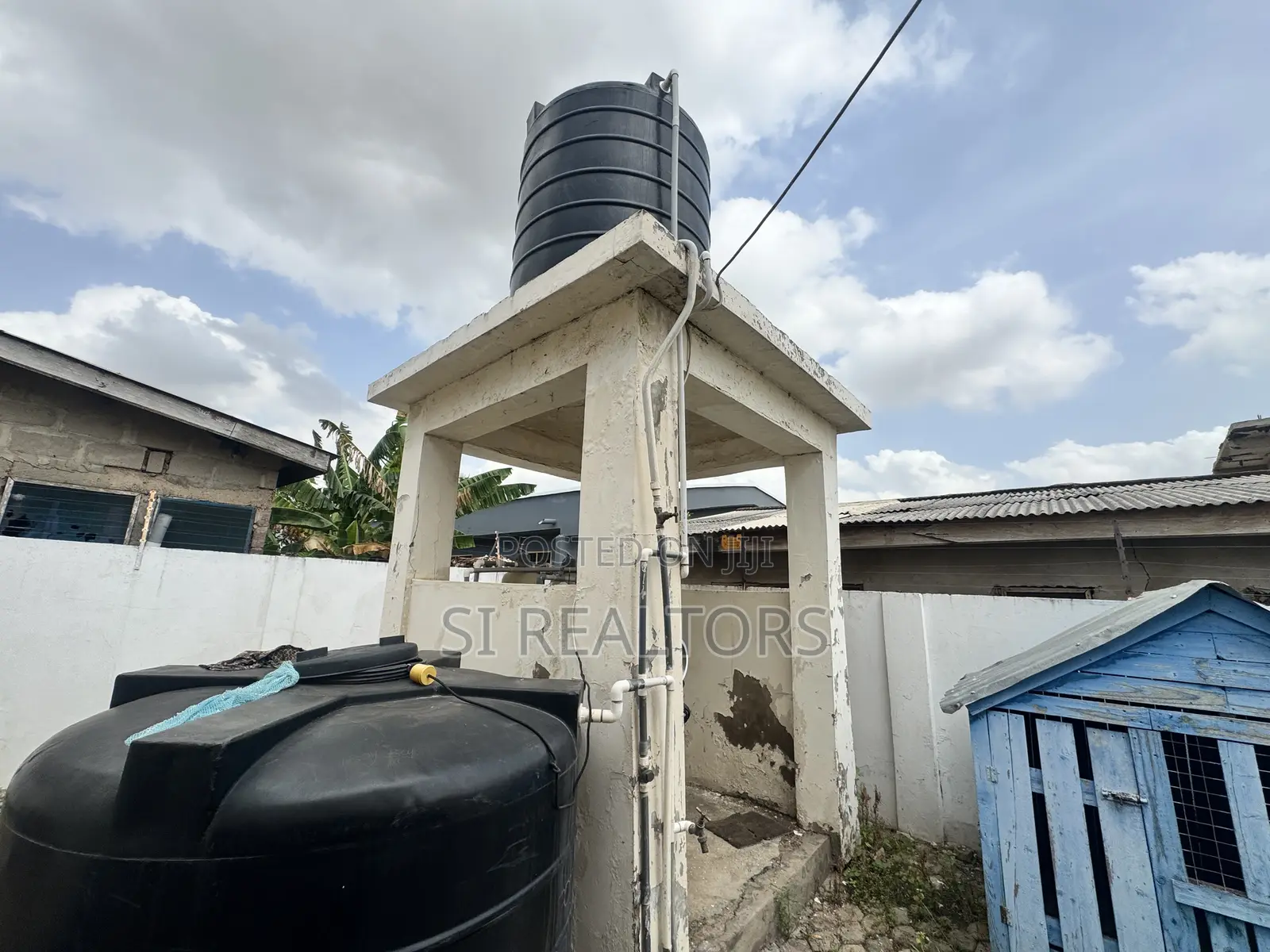 4bdrm Bungalow in Community 19 Annex, Sakumono for sale