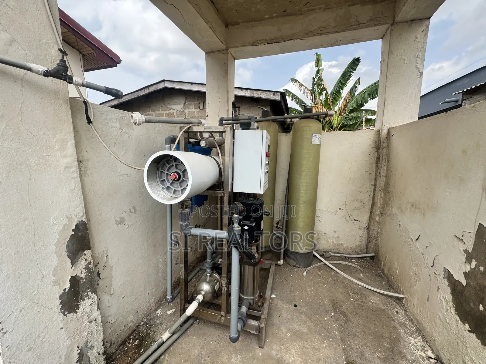 4bdrm Bungalow in Community 19 Annex, Sakumono for sale