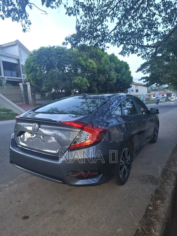 Honda Civic EX-L Sedan 2018 Gray