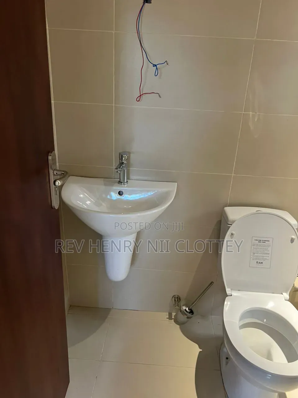 3bdrm House in Hnc Properties, Pokuase for sale