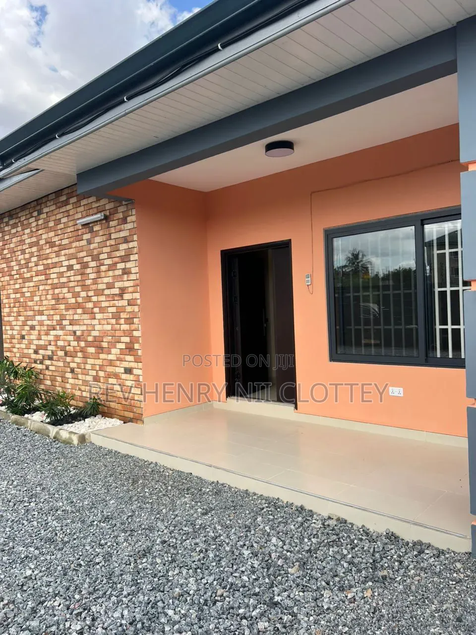 3bdrm House in Hnc Properties, Pokuase for sale