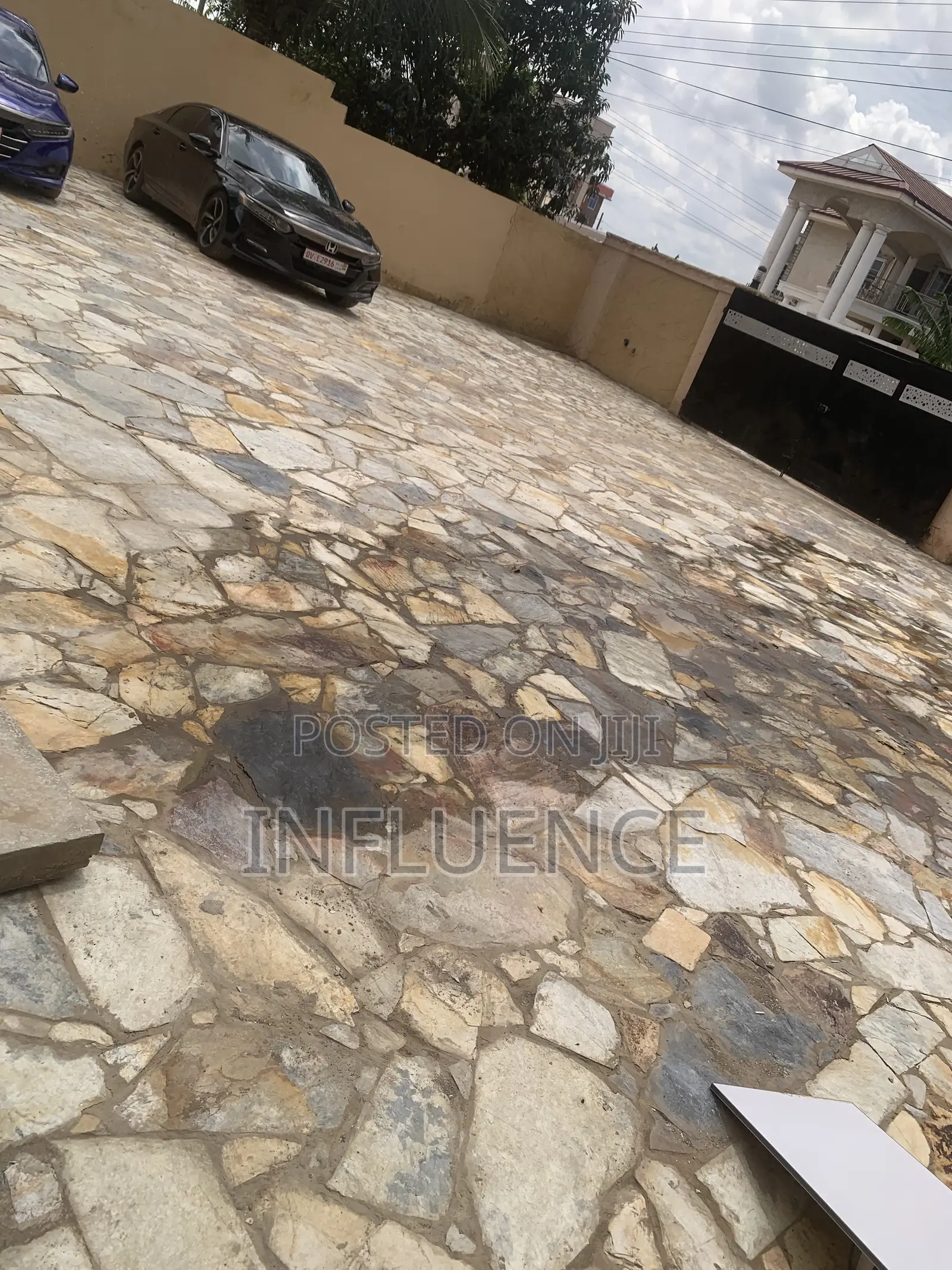 1bdrm Apartment in East Legon for rent