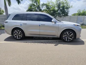 Li Auto L9 1.5 Hybrid AWD 2022 Silver