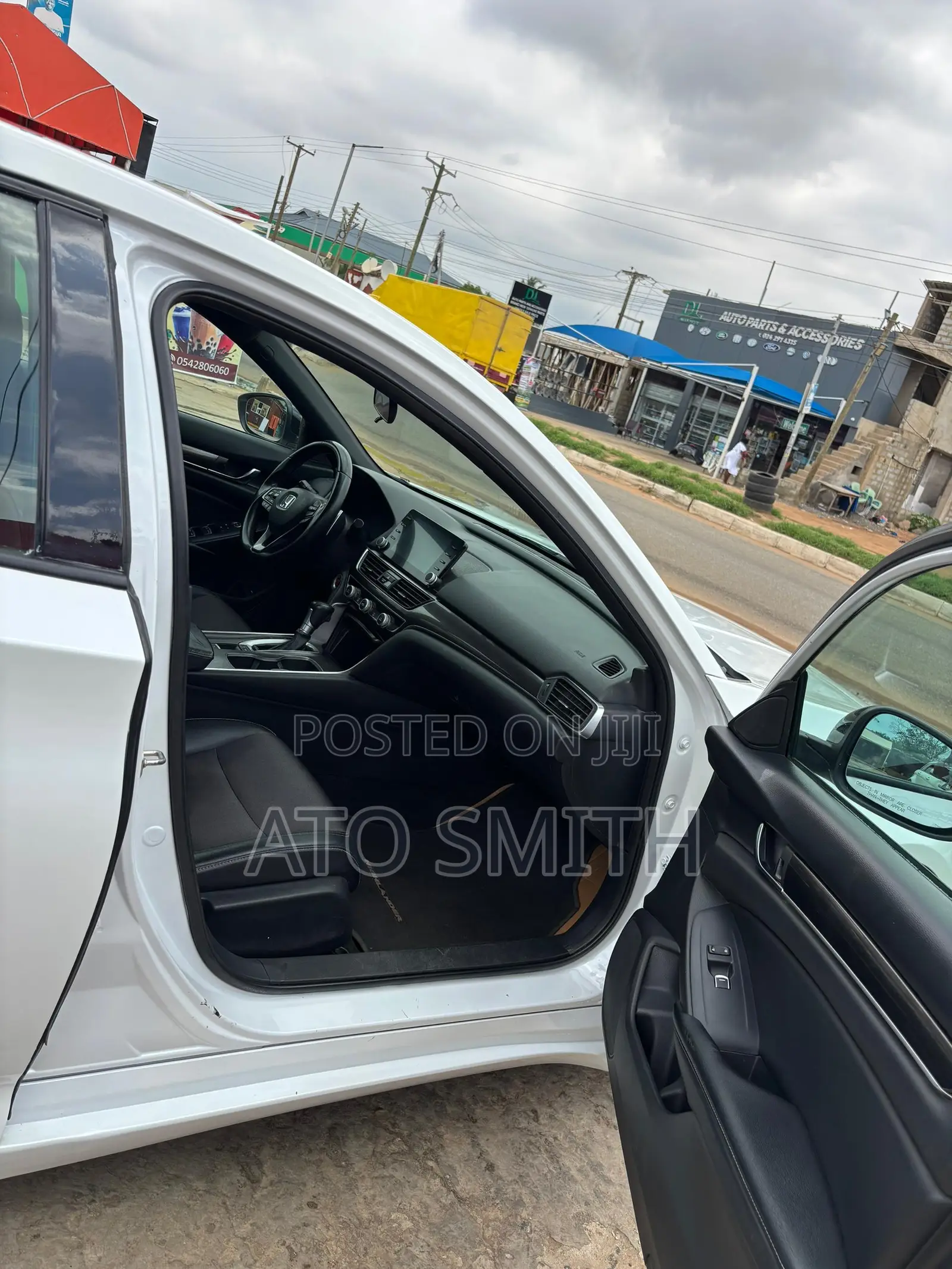 Honda Accord 2018 White