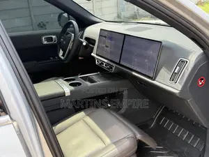 New Li Auto L9 1.5 Hybrid AWD 2022 Silver
