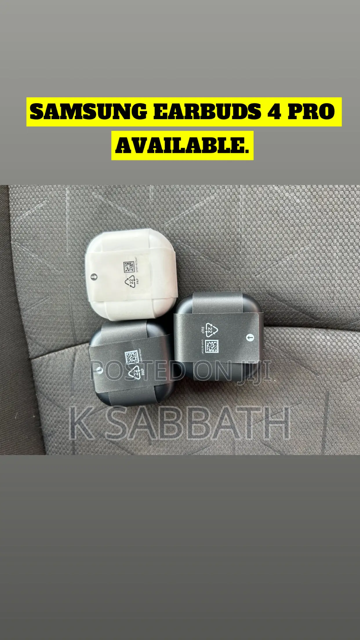 Samsung Earbuds.
