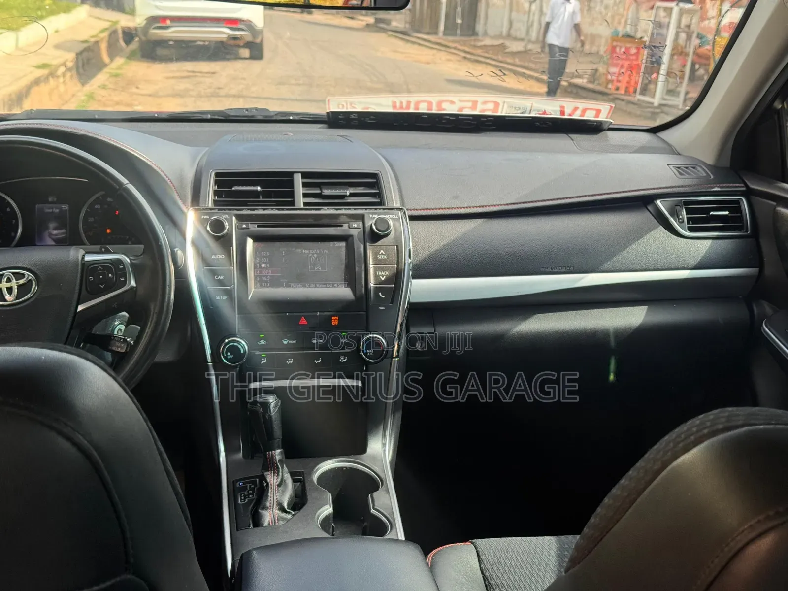 Toyota Camry SE 4dr Sedan (2.5L 4cyl 6A) 2015 Burgundy