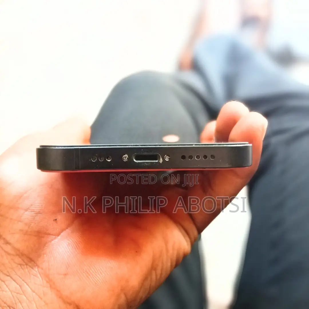 Apple iPhone 12 128 GB Red