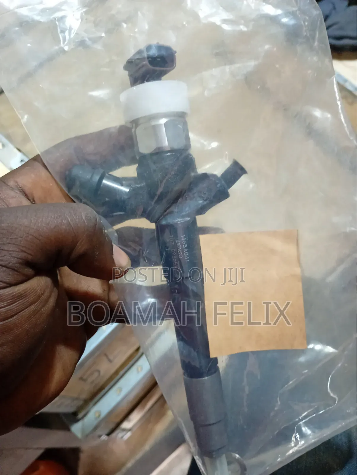 Mitsubishi L200 Injector