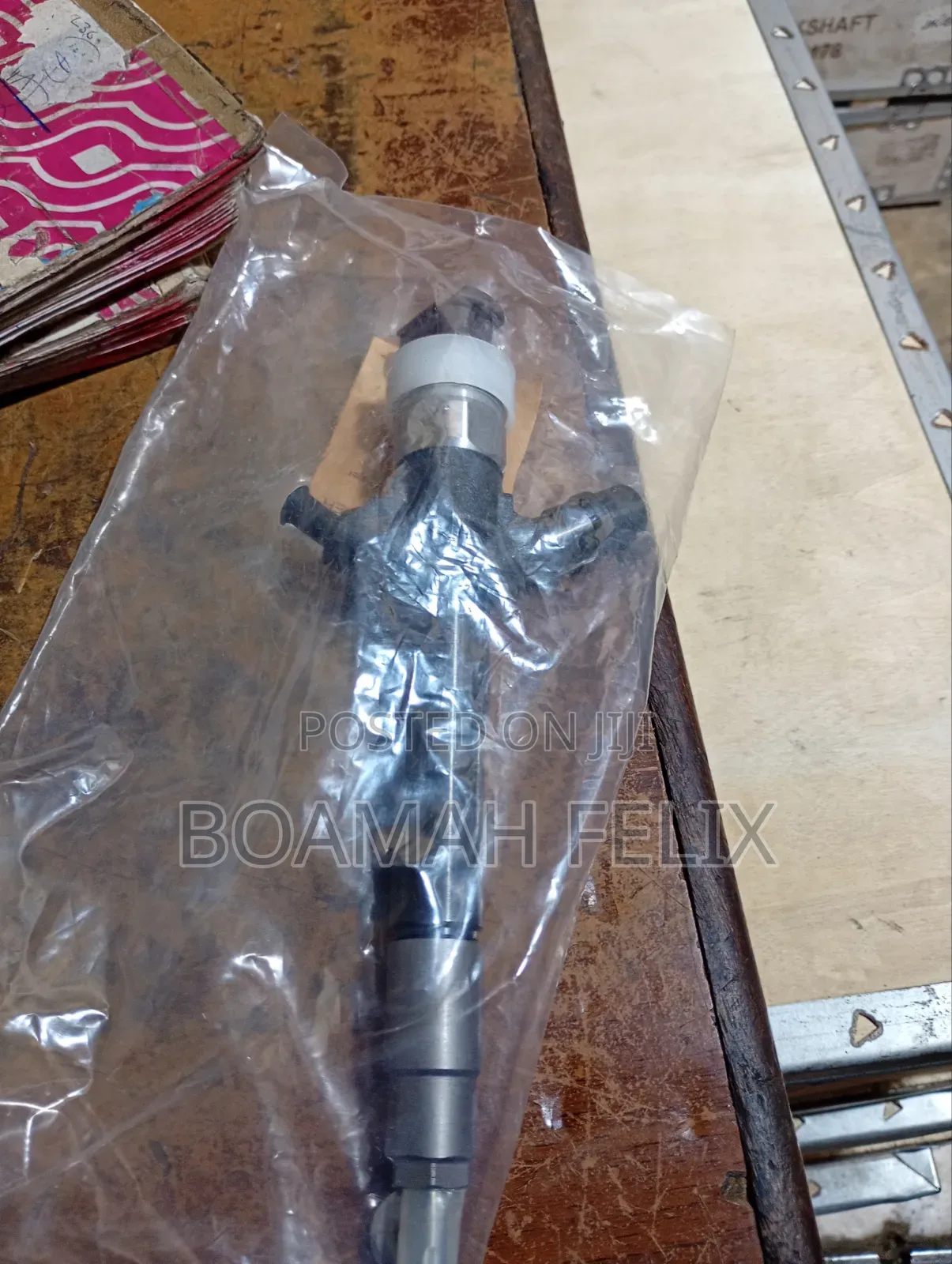 Mitsubishi L200 Injector