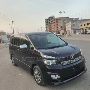 Toyota Voxy 2010 Black