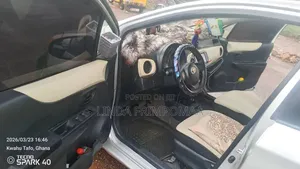 Toyota Vitz 2012 Silver