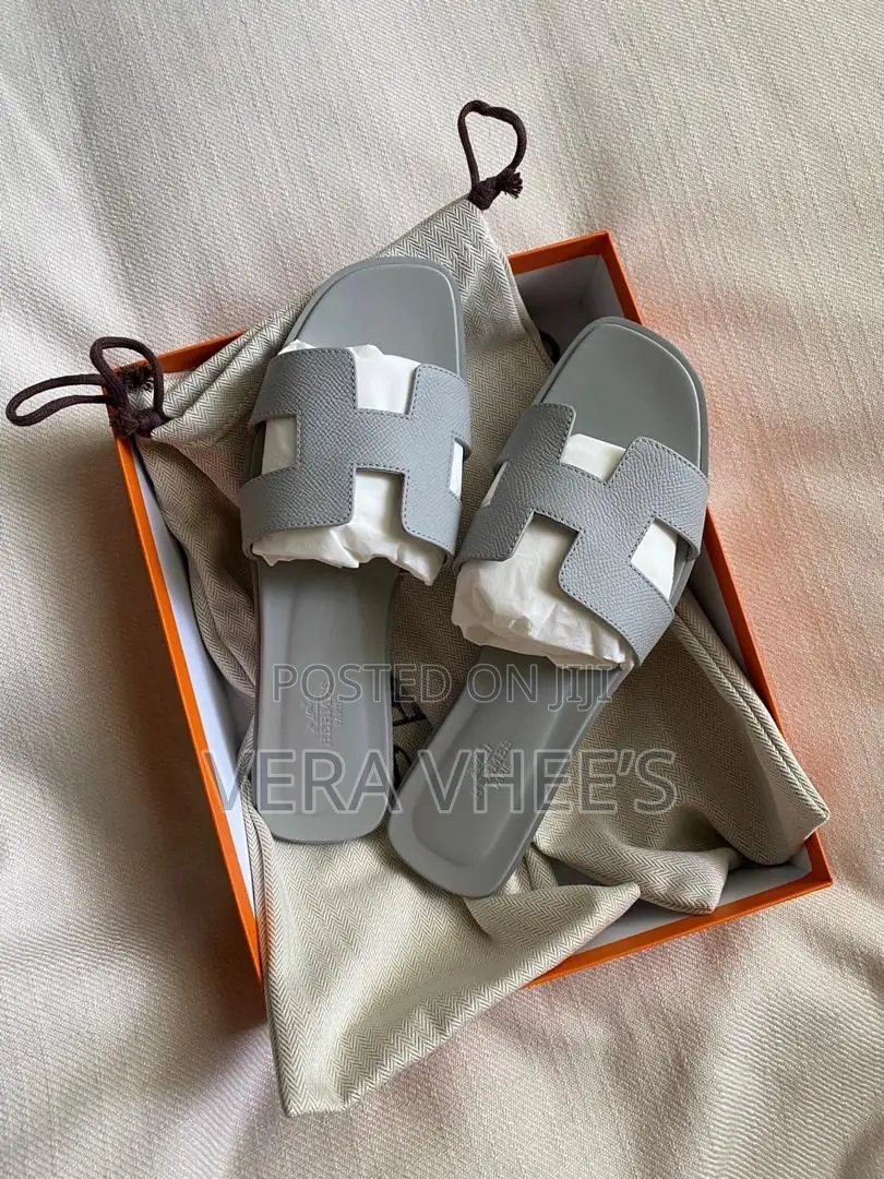 Hermes Slippers