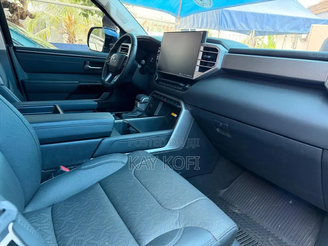 Toyota Tundra Limited CrewMax 5.5' Bed 2024 Gray