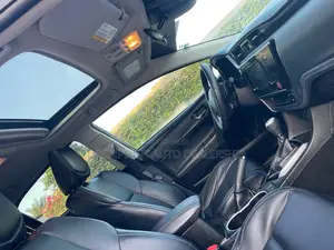 Toyota Corolla XSE 4dr Sedan (1.8L 4cyl CVT) 2017 Black