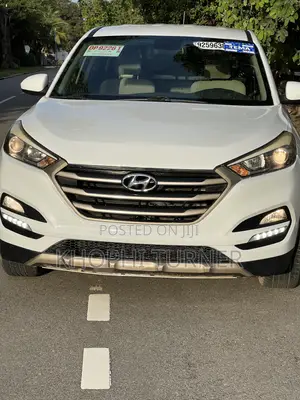 Hyundai Tucson SE FWD 2017 White