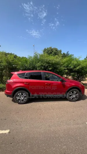 Toyota RAV4 LE AWD (2.5L 4cyl 6A) 2017 Red