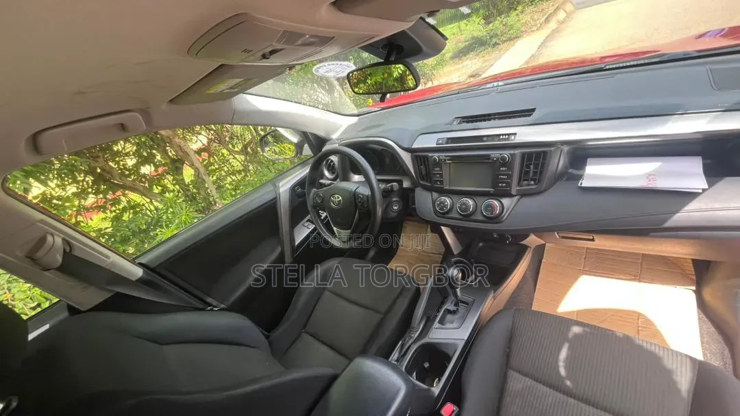 Toyota RAV4 LE AWD (2.5L 4cyl 6A) 2017 Red