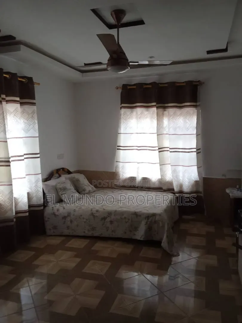 Furnished 5bdrm House in Tanoso Dominase, Kumasi Metropolitan for sale