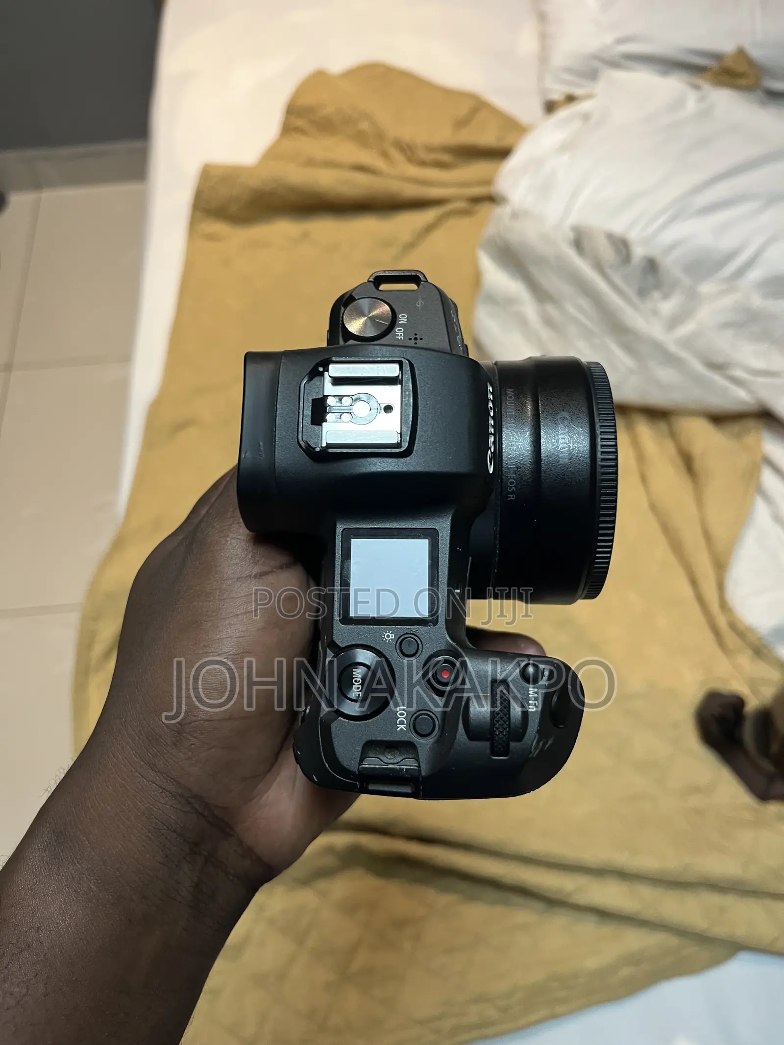 Canon Camera R