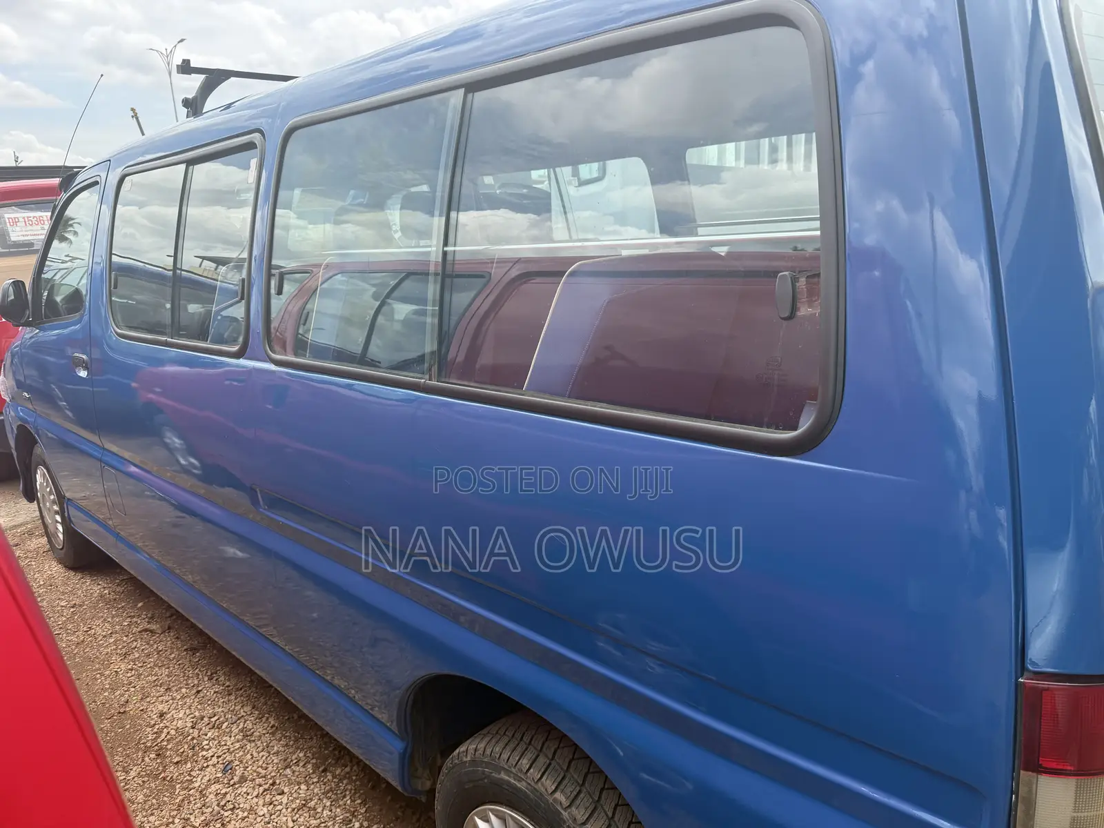 Toyota HiAce 2010 Blue