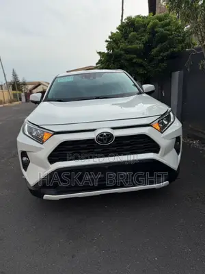 Toyota RAV4 2020 White