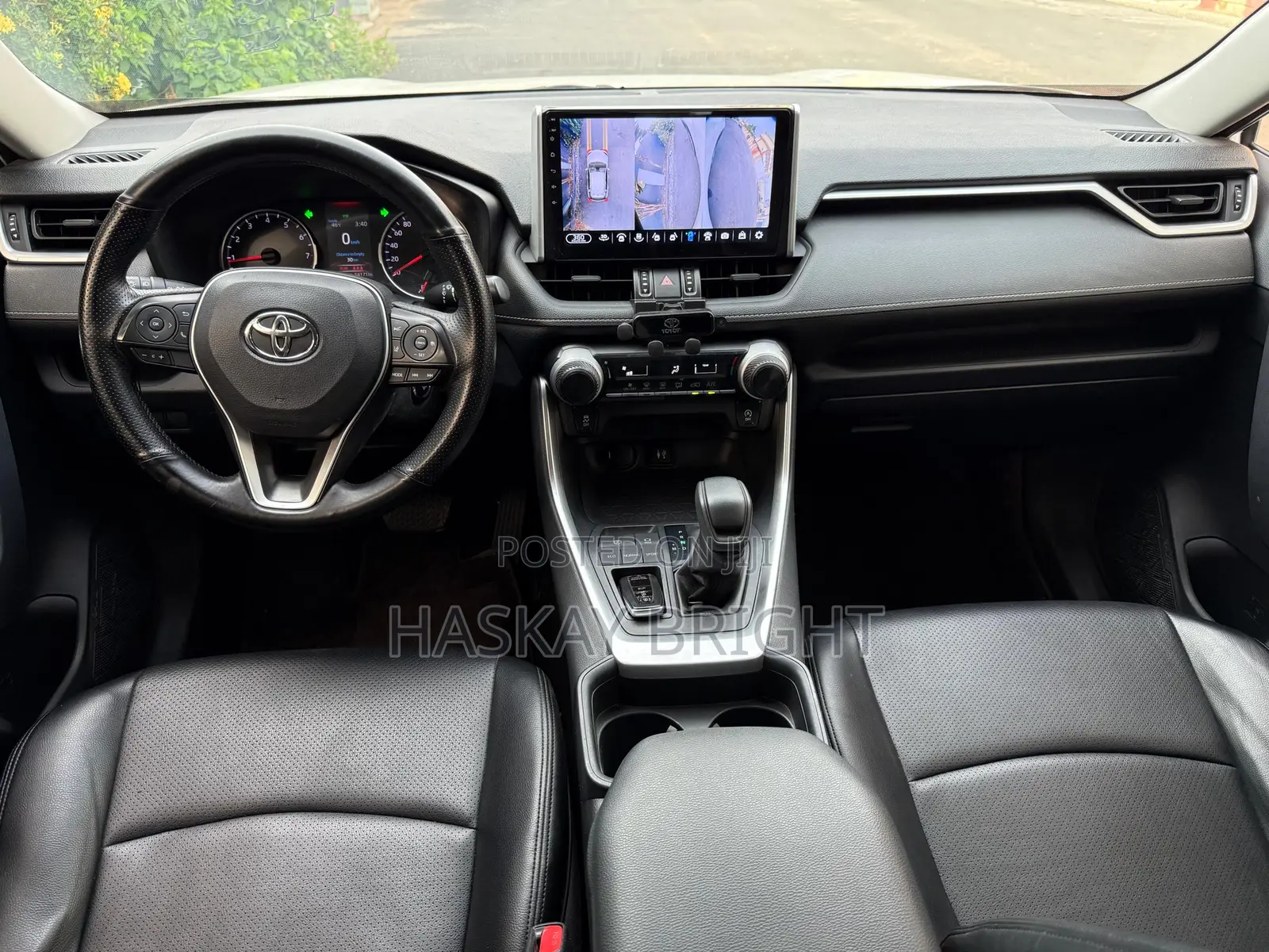 Toyota RAV4 2020 White
