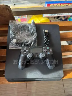 Ps4 Slim Very Neat With 6 Games Installed
