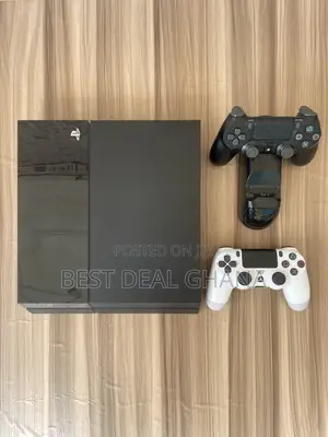 Ps4 Standard With 2 Controllers, Accessories and 3 Game CDS