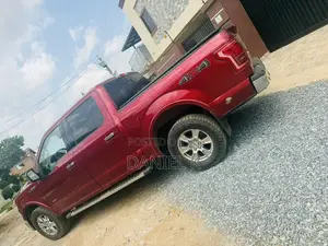 Ford F-150 Lariat 4x4 SuperCrew Cab Styleside 6.5 ft. box 157 in. WB