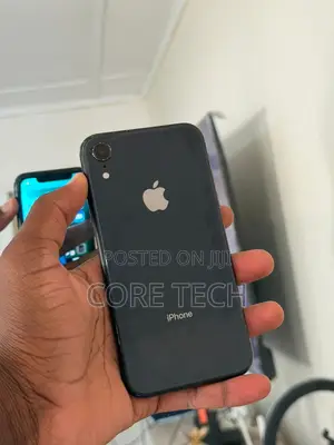 New Apple iPhone XR 64 GB Black