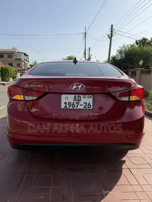 Hyundai Elantra 2015 Red
