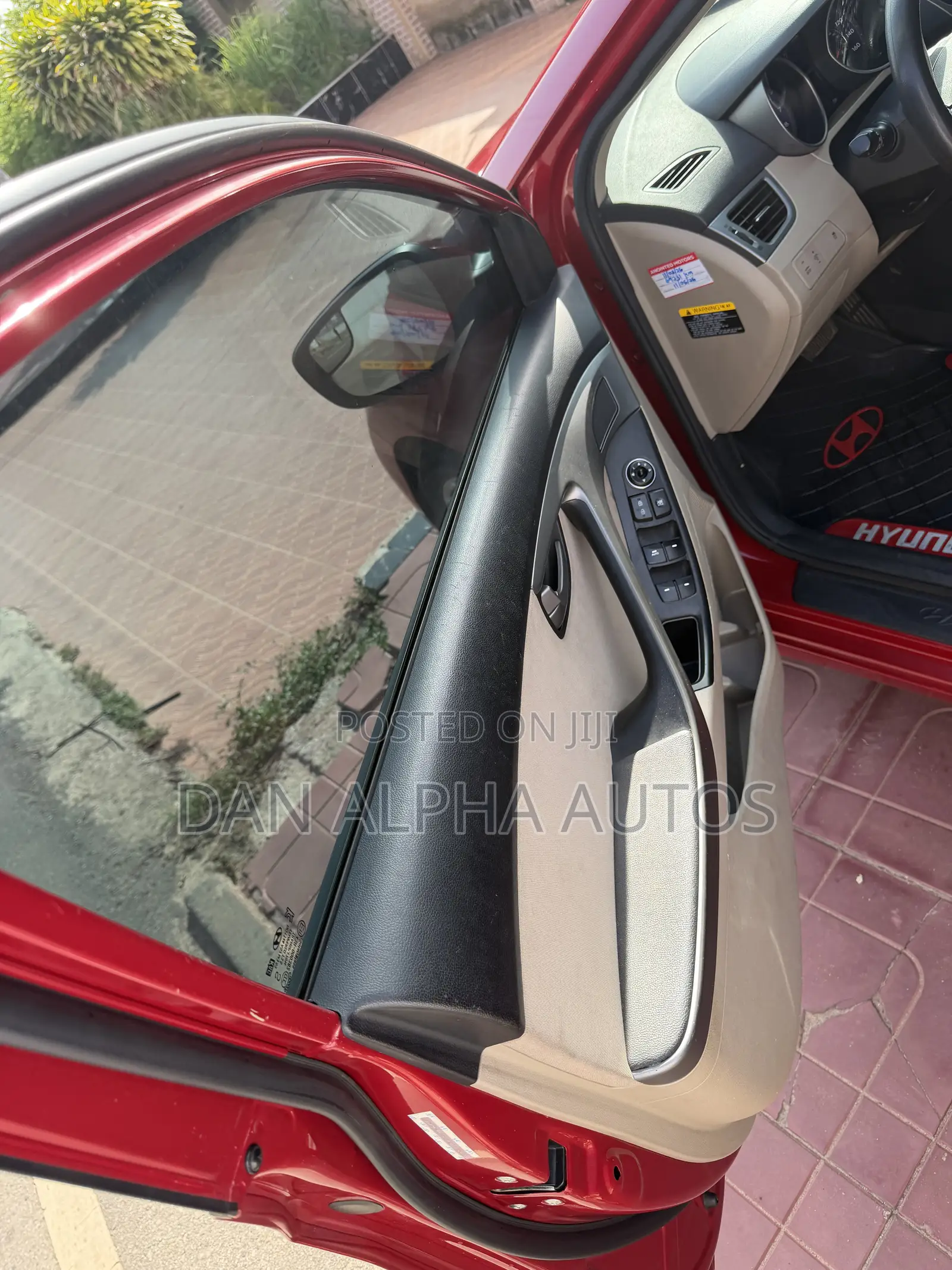 Hyundai Elantra 2015 Red