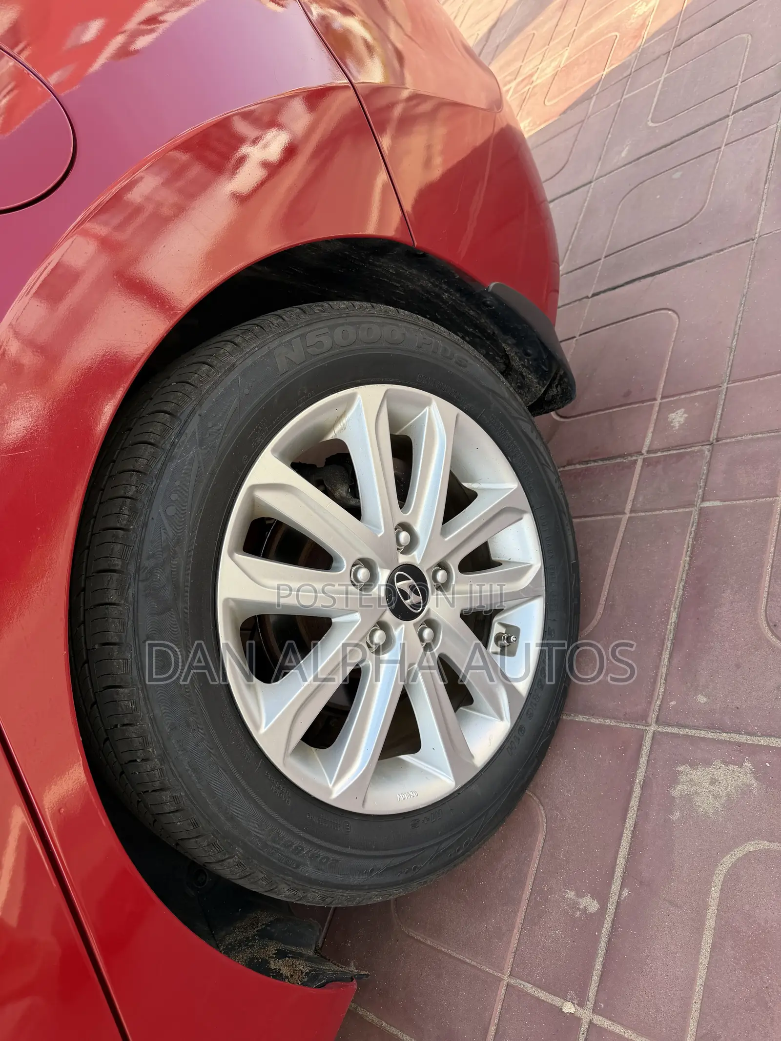 Hyundai Elantra 2015 Red