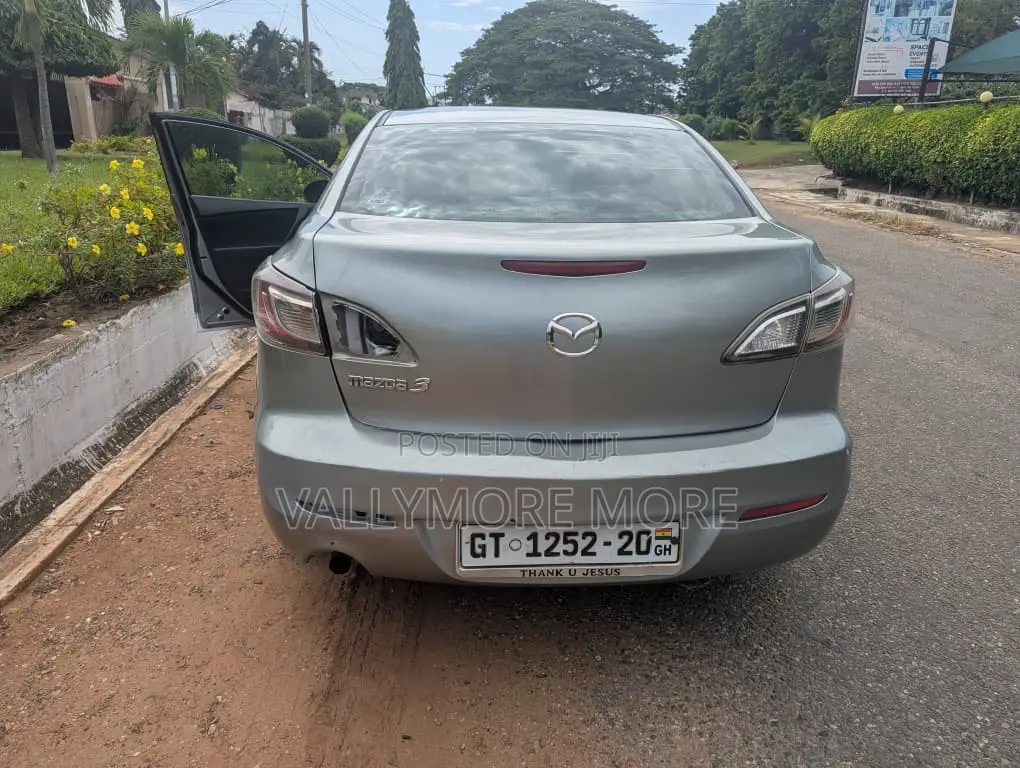 Mazda 3 2.0 i Sport Sedan Automatic 2012 Gray