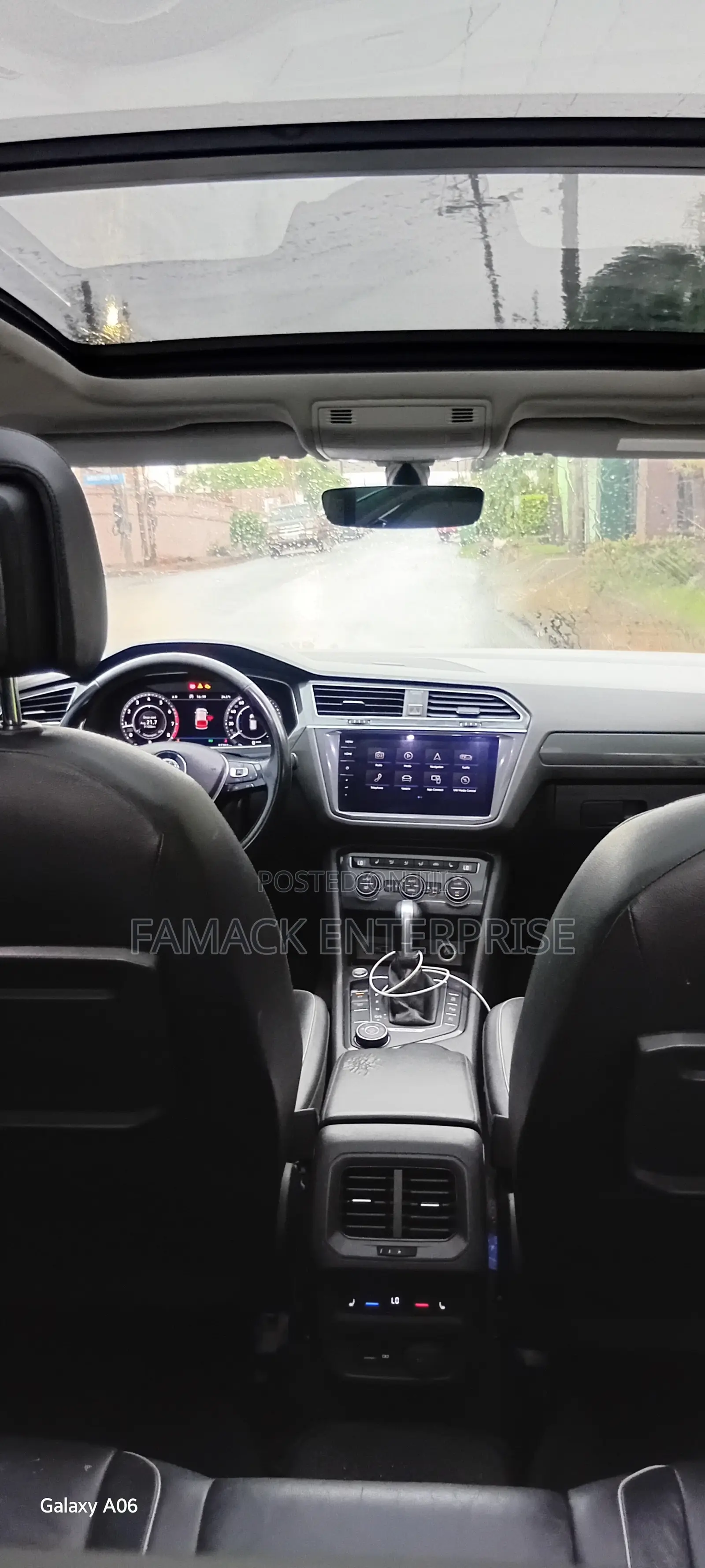 Volkswagen Tiguan 2.0T SEL AWD 4MOTION 2020 Black