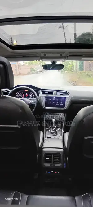 Volkswagen Tiguan 2.0T SEL AWD 4MOTION 2020 Black