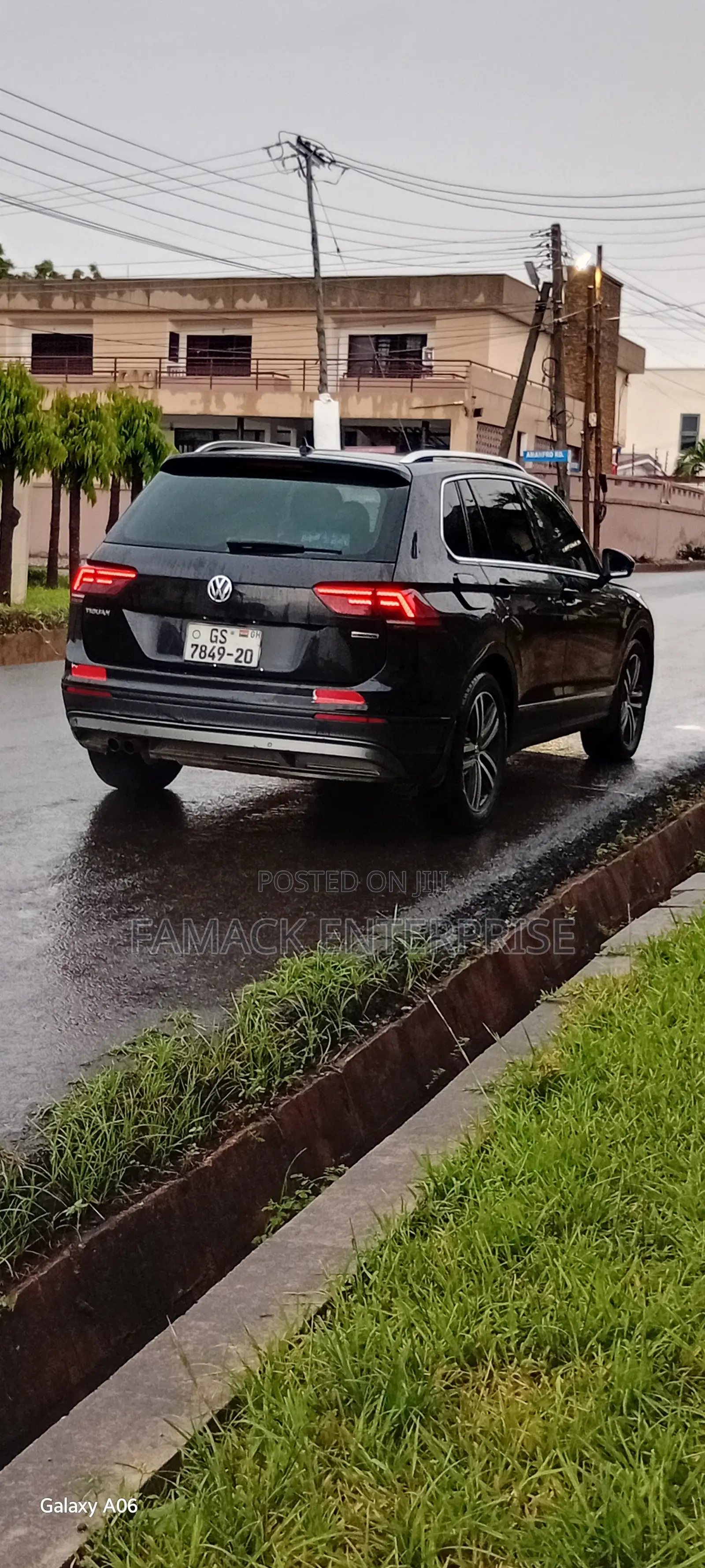 Volkswagen Tiguan 2.0T SEL AWD 4MOTION 2020 Black